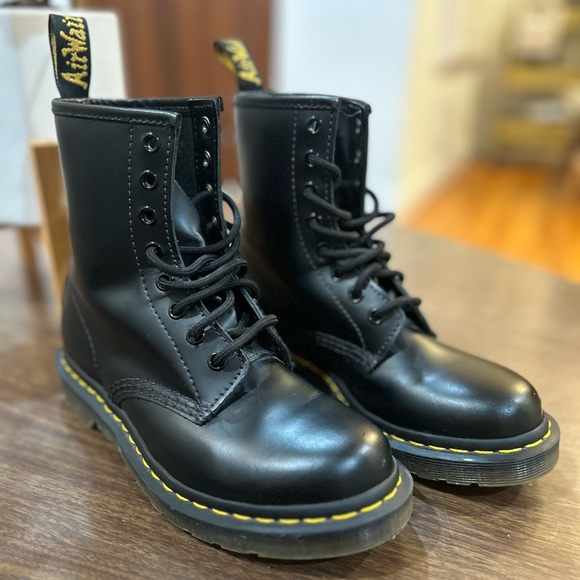 DR MARTENS -1460 SMOOTH LEATHER LACE UP BOOTS BLACK/SMOOTH - Picture 8 of 10
